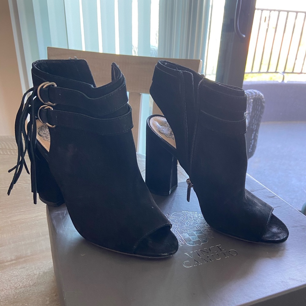 Size 7 Vince Camuto heeled, open toed booties